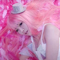 Hyunyoung gallery image