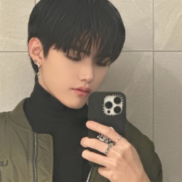 Kim Gyurae gallery image