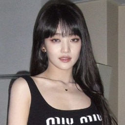 Minnie gallery image