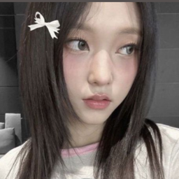 Haerin gallery image