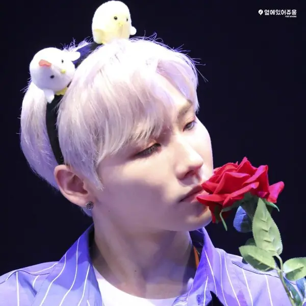 Jeon Woong gallery image