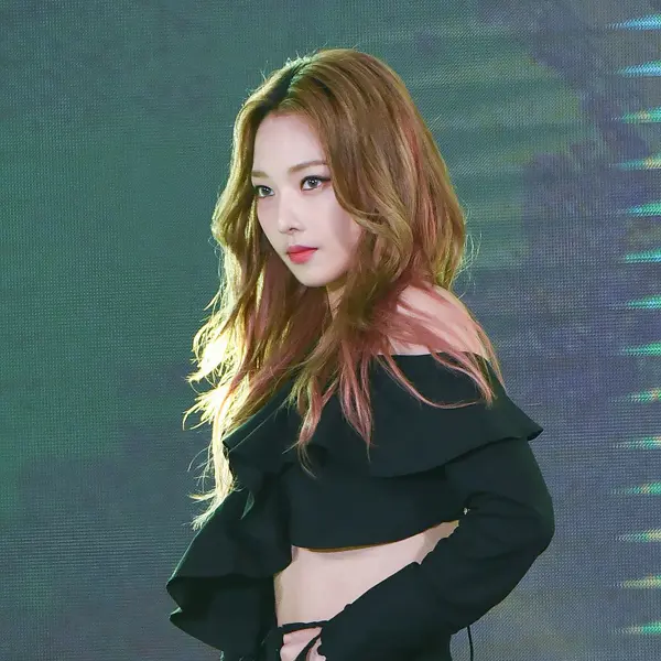 Jeon Somin gallery image