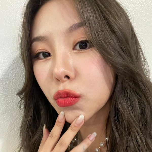 Larawan sa gallery ni Wheein