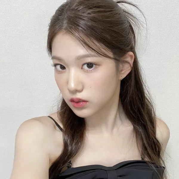 Yoon Jiyoon gallery image