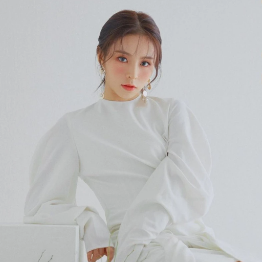 Elkie gallery image