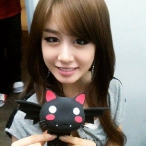Jiyeon gallery image