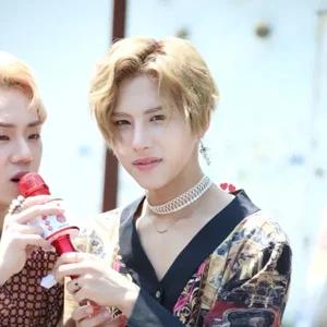 Seyoon gallery image