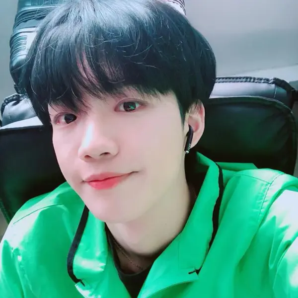 Youngmin gallery image