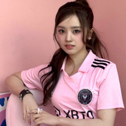 Elisia gallery image