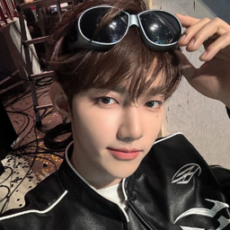 Zhang Hao gallery image