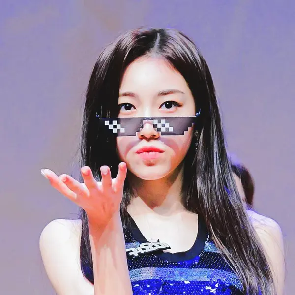 Dahyun gallery image