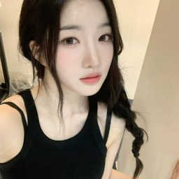 Kim YooYeon gallery image