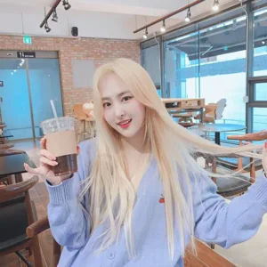 Jungwoo gallery image