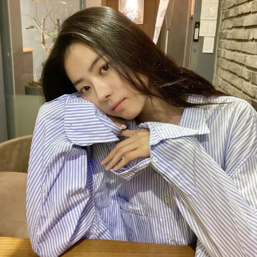 Gambar galeri Nayoung