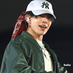 Heeseung gallery image