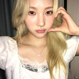 Yeonjung gallery image