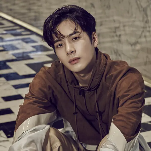 Jackson gallery image