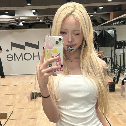 Larawan sa gallery ni Yeyoung