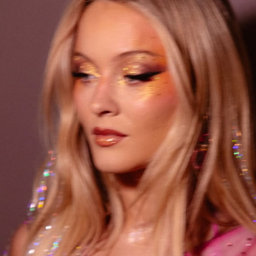 Zara Larsson gallery image