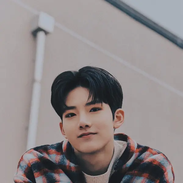 Kim Junkyu gallery image