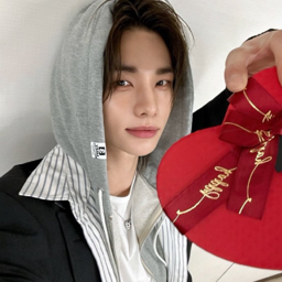 Hyunjin gallery image