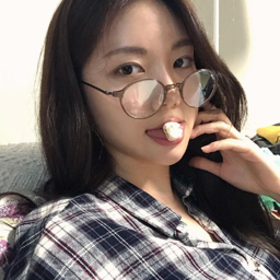 Lee Kaeun gallery image