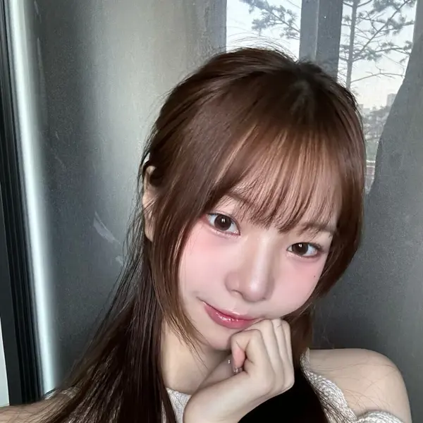 Jeong HaYeon gallery image