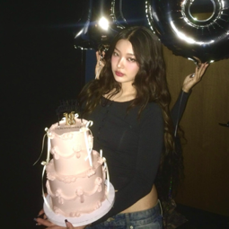 Yoonchae gallery image