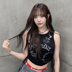 Moon Sua gallery image