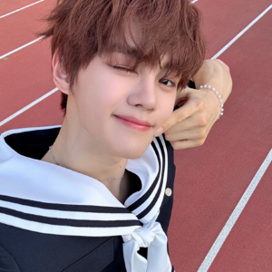 Kim Gyuvin gallery image