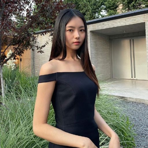 Gambar galeri Nayoung