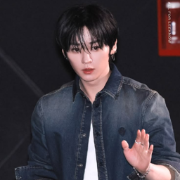 Lee Know gallery image