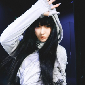 Chungha gallery image