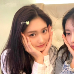 Leeseo gallery image