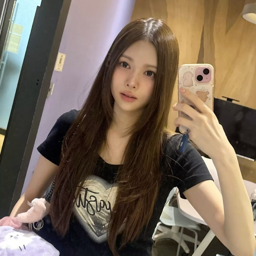 Han Chaehee gallery image