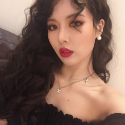 Hyuna gallery image