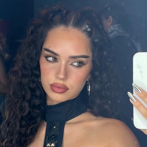 Daniela gallery image