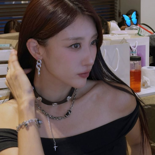 Hyuna gallery image