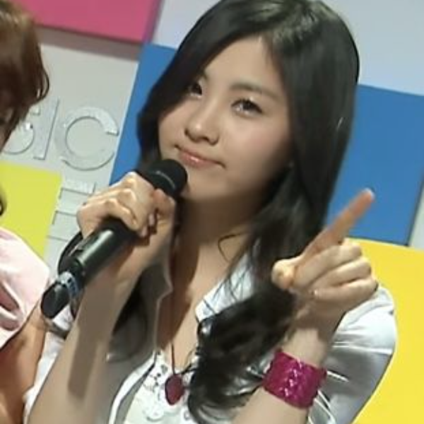 Seohyun gallery image