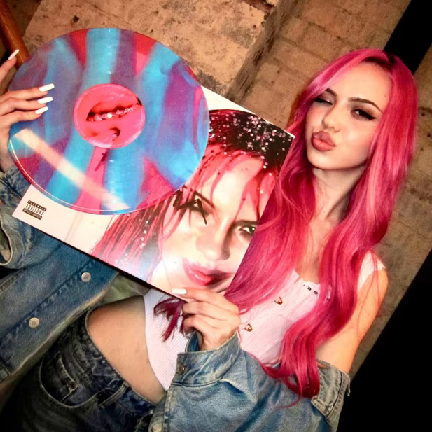 Adéla gallery image