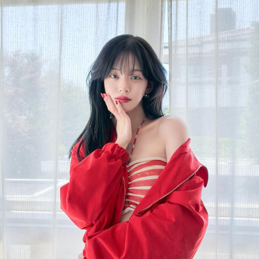 Chaeyoung 갤러리 이미지