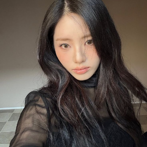 Jiwon gallery image