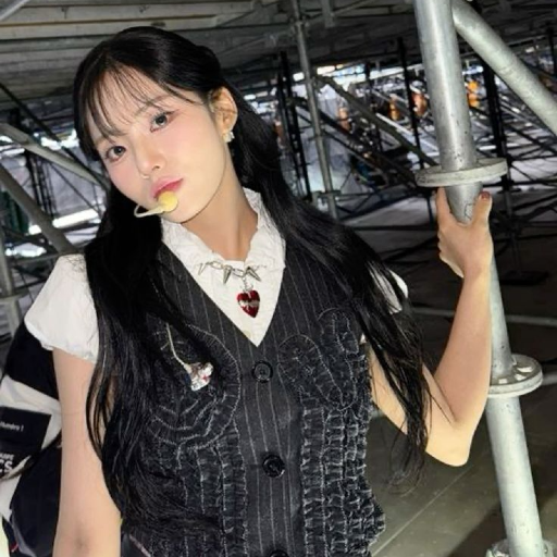 Jiwon gallery image