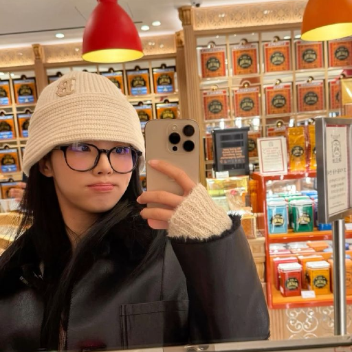 Jiwon gallery image
