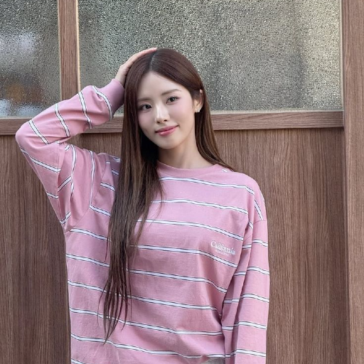 Jiwon gallery image