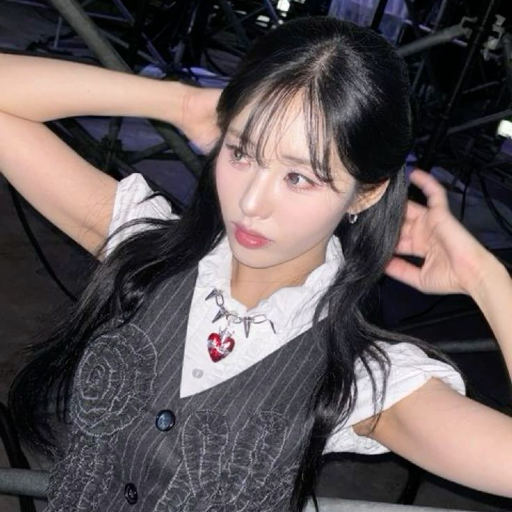 Jiwon gallery image
