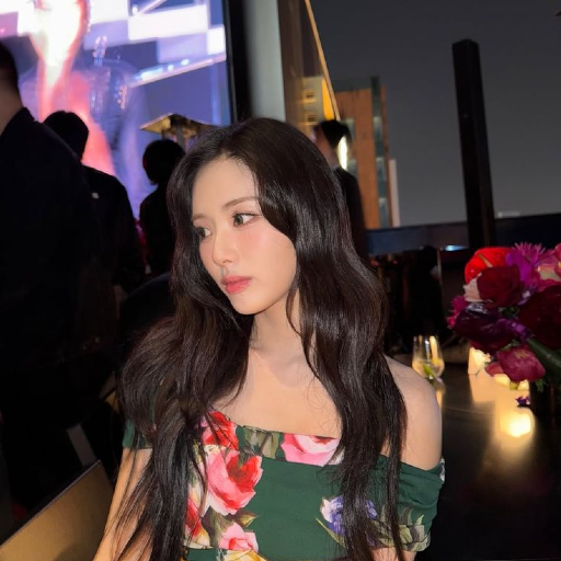 Jiwon gallery image