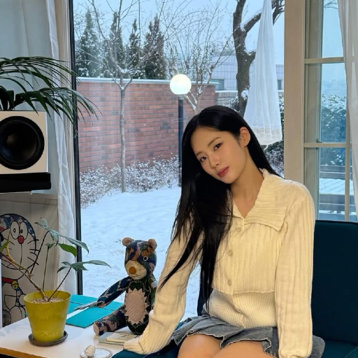 Jiwon gallery image