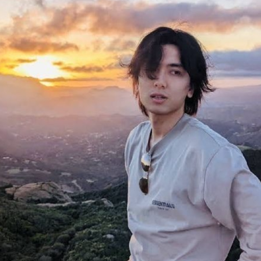 Fujii Kaze gallery image