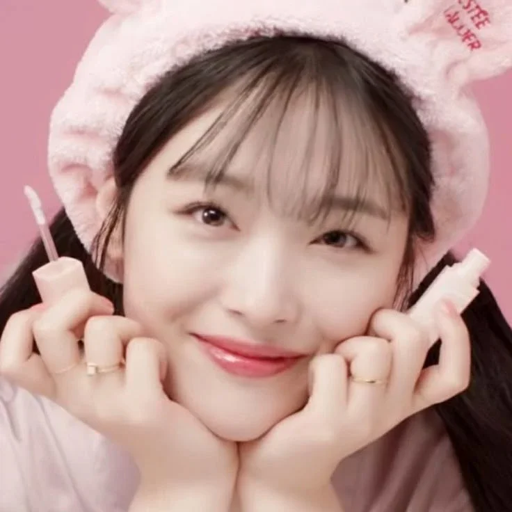 Sulli gallery image